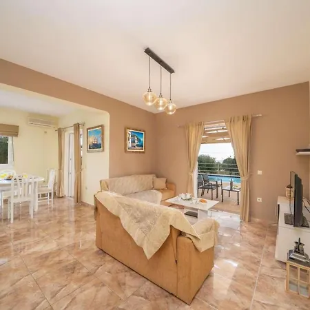 Olympia Skala Villa *
